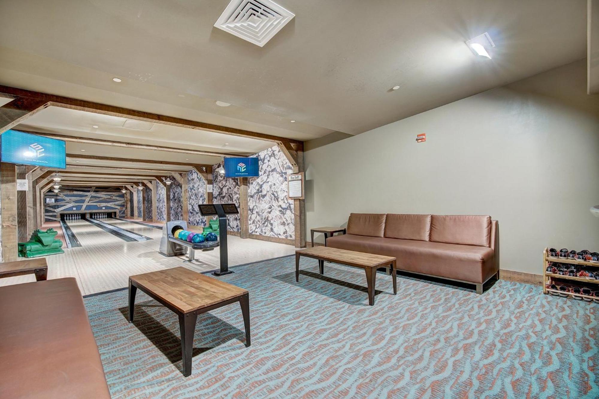 One Ski Hill, A Rockresort Breckenridge Bagian luar foto