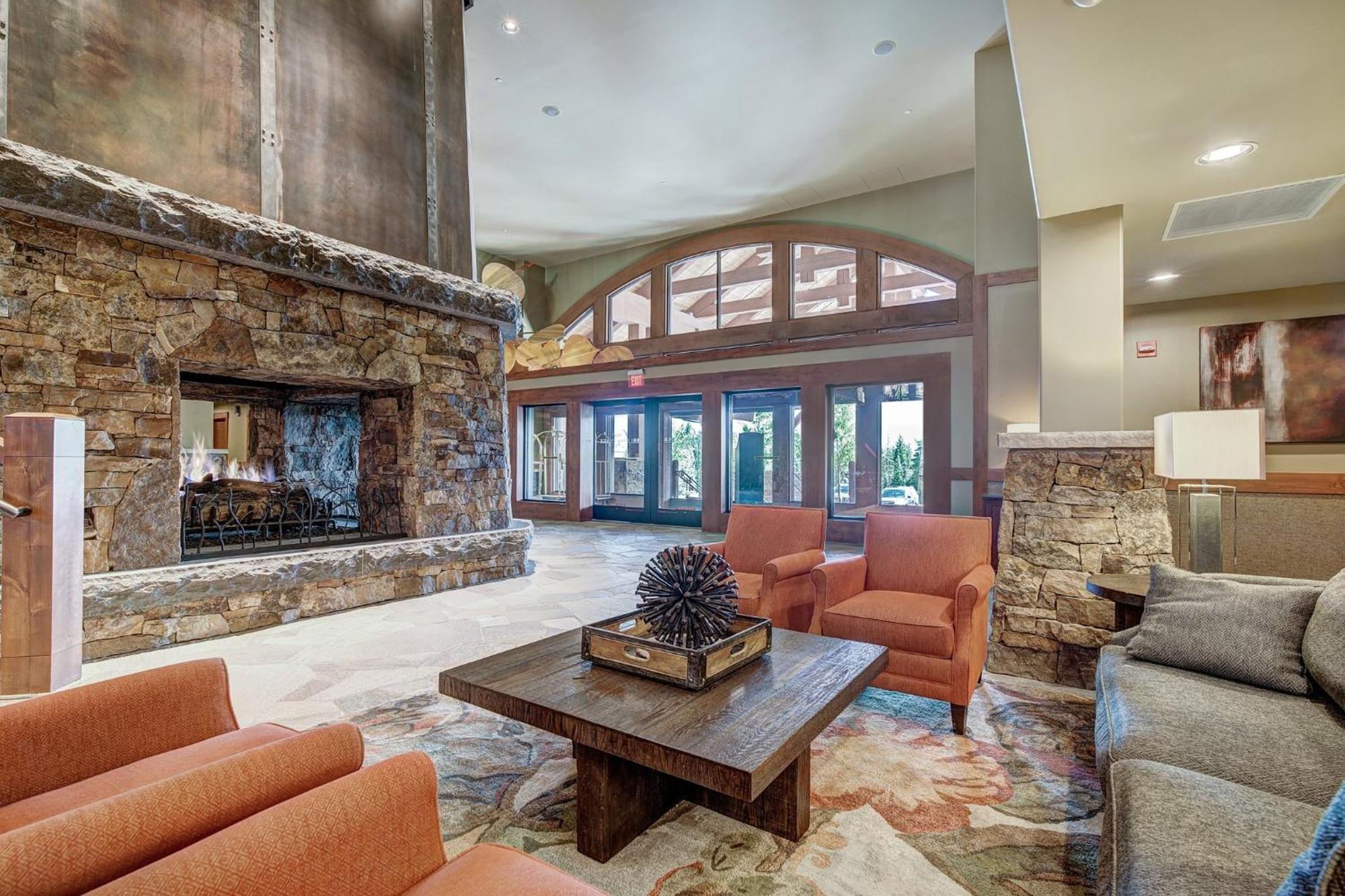 One Ski Hill, A Rockresort Breckenridge Bagian luar foto